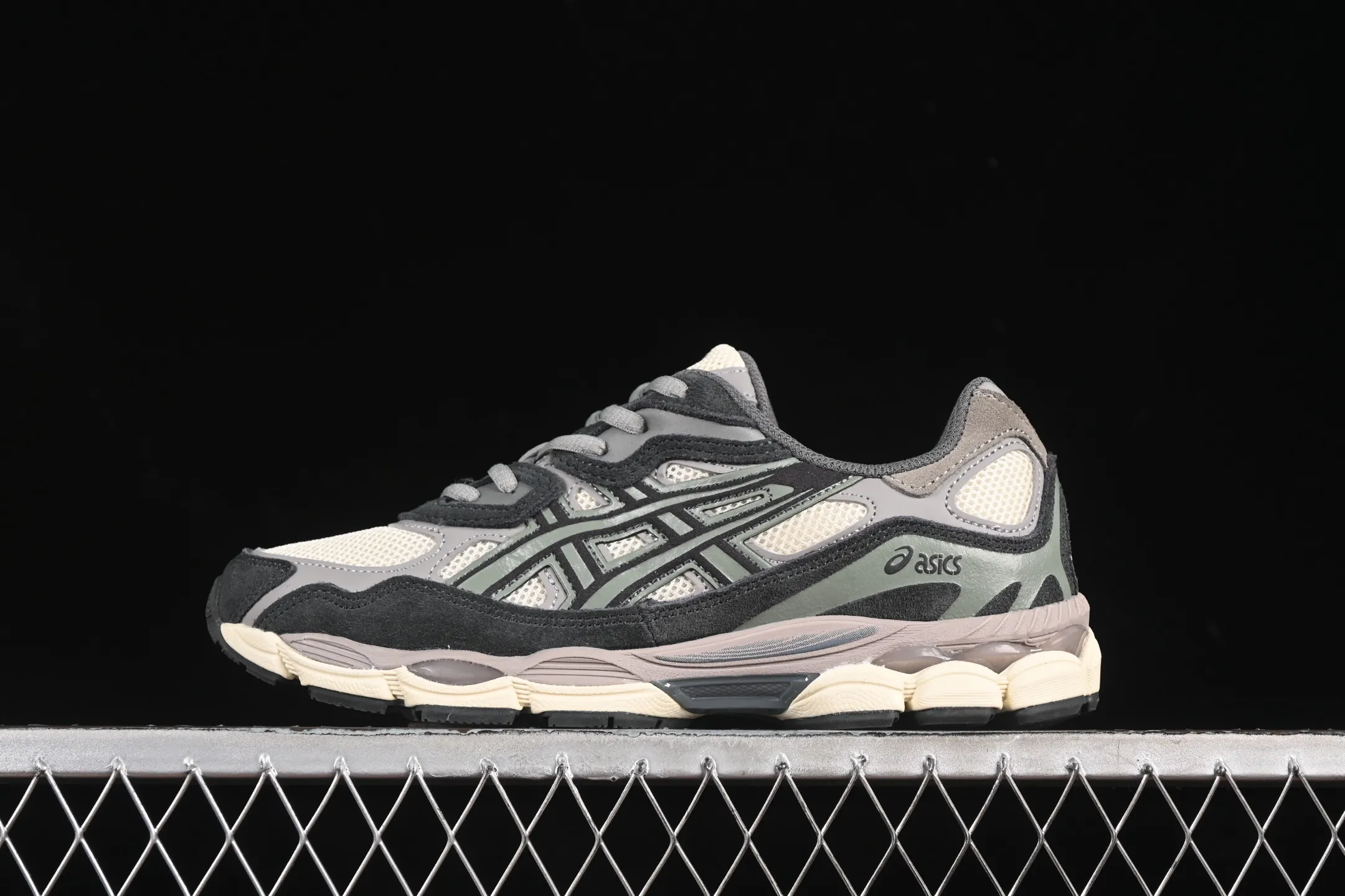 All categories Asics ASICS series Asics Gel-NYC 1201A789-250
